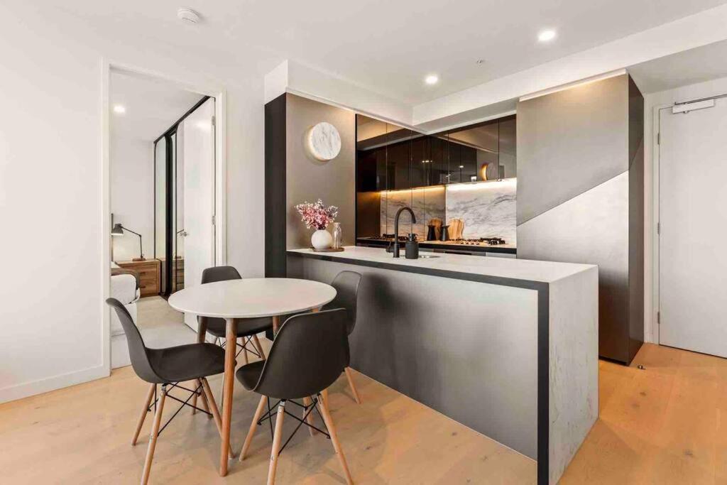 Cbd Location｜modern Japandi Luxury * Melbourne