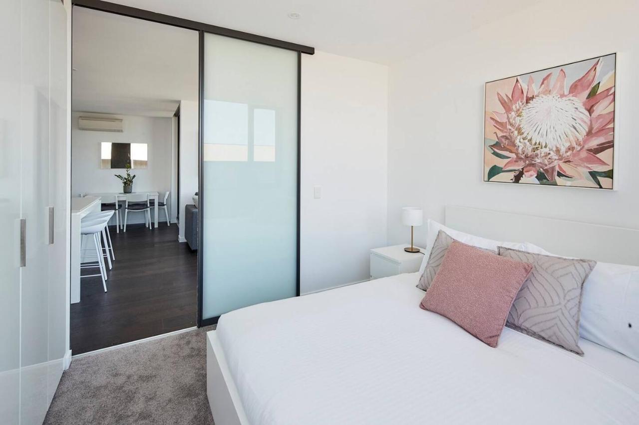 Lights & Manhattan Heights - A Gem In Apartamento Melbourne
