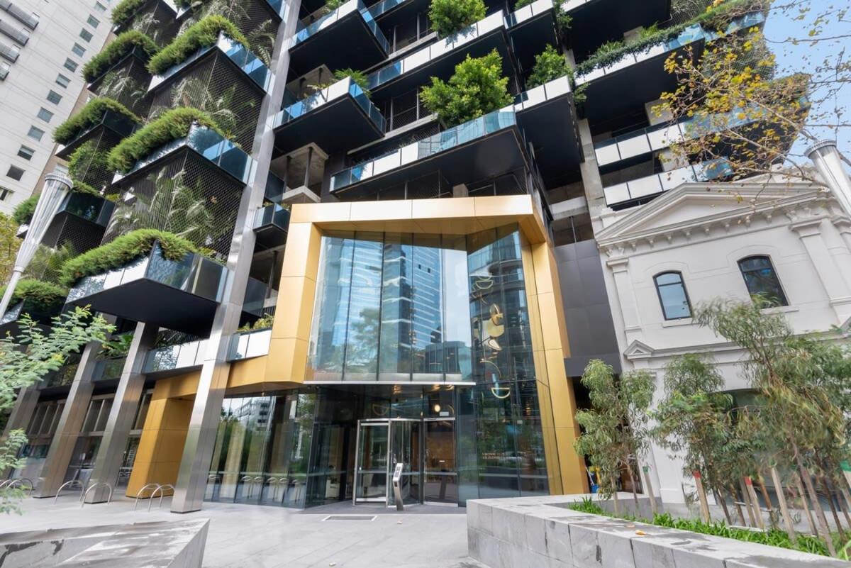 Contemporary 2-bed Unit * Melbourne