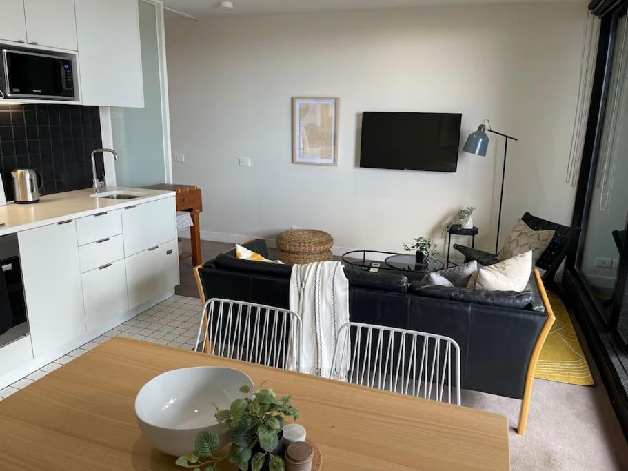 Apartment Stunning Skyline - Beautiful Design Melbourne