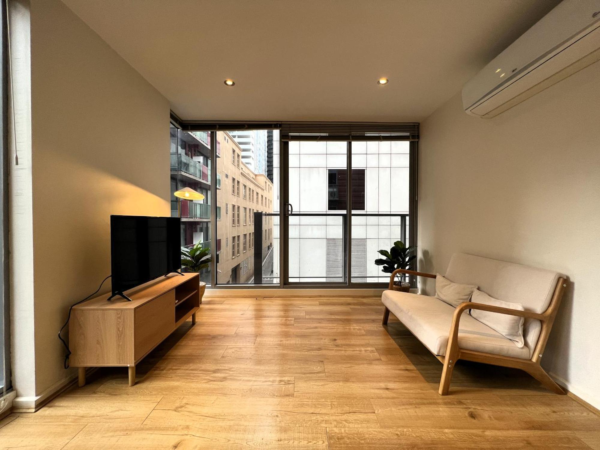 2 Brm 2 Bath, Chinatown, State Library Victoria * Melbourne