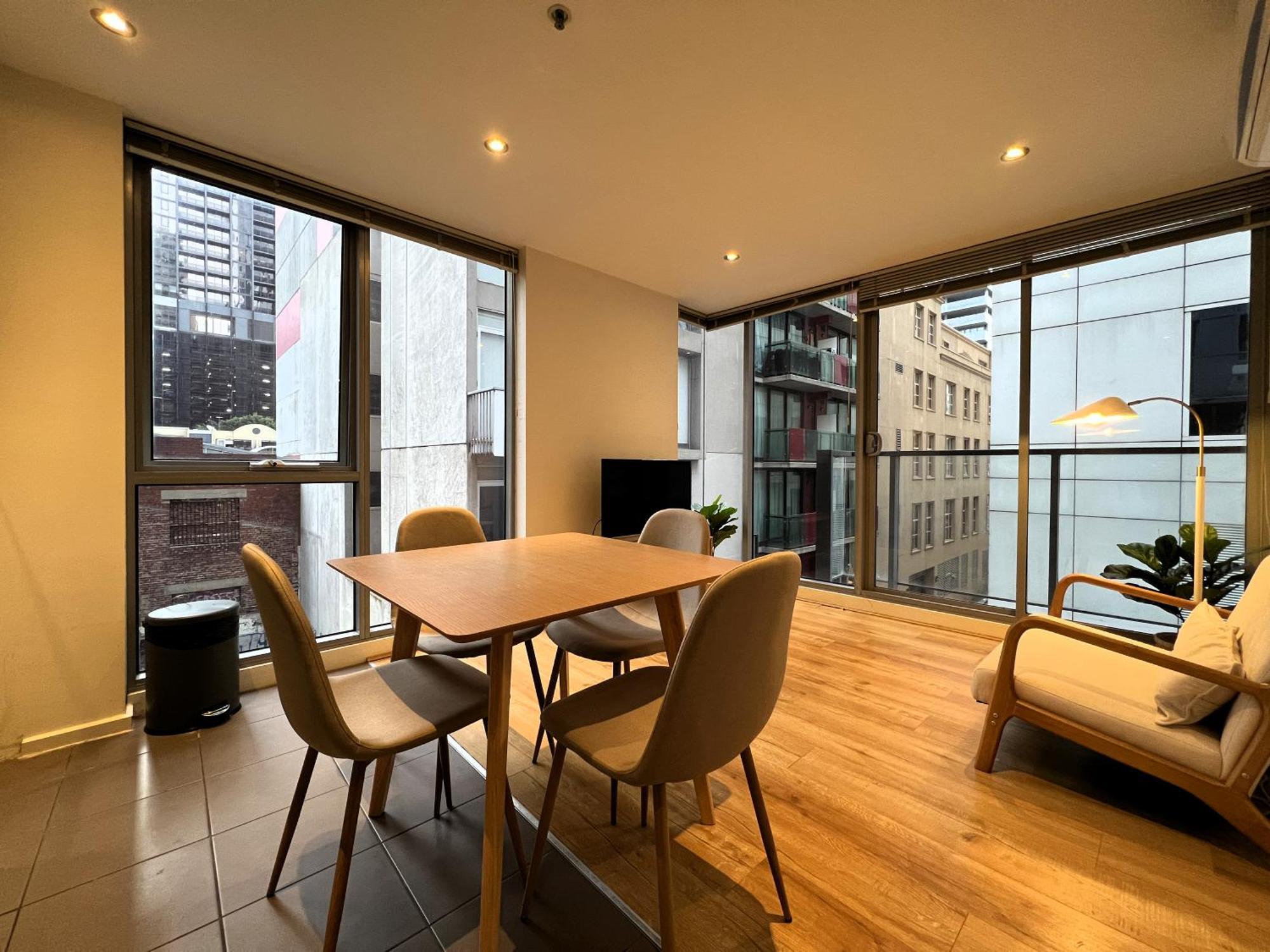 Apartment 2 Brm 2 Bath, Chinatown, State Library Victoria Melbourne