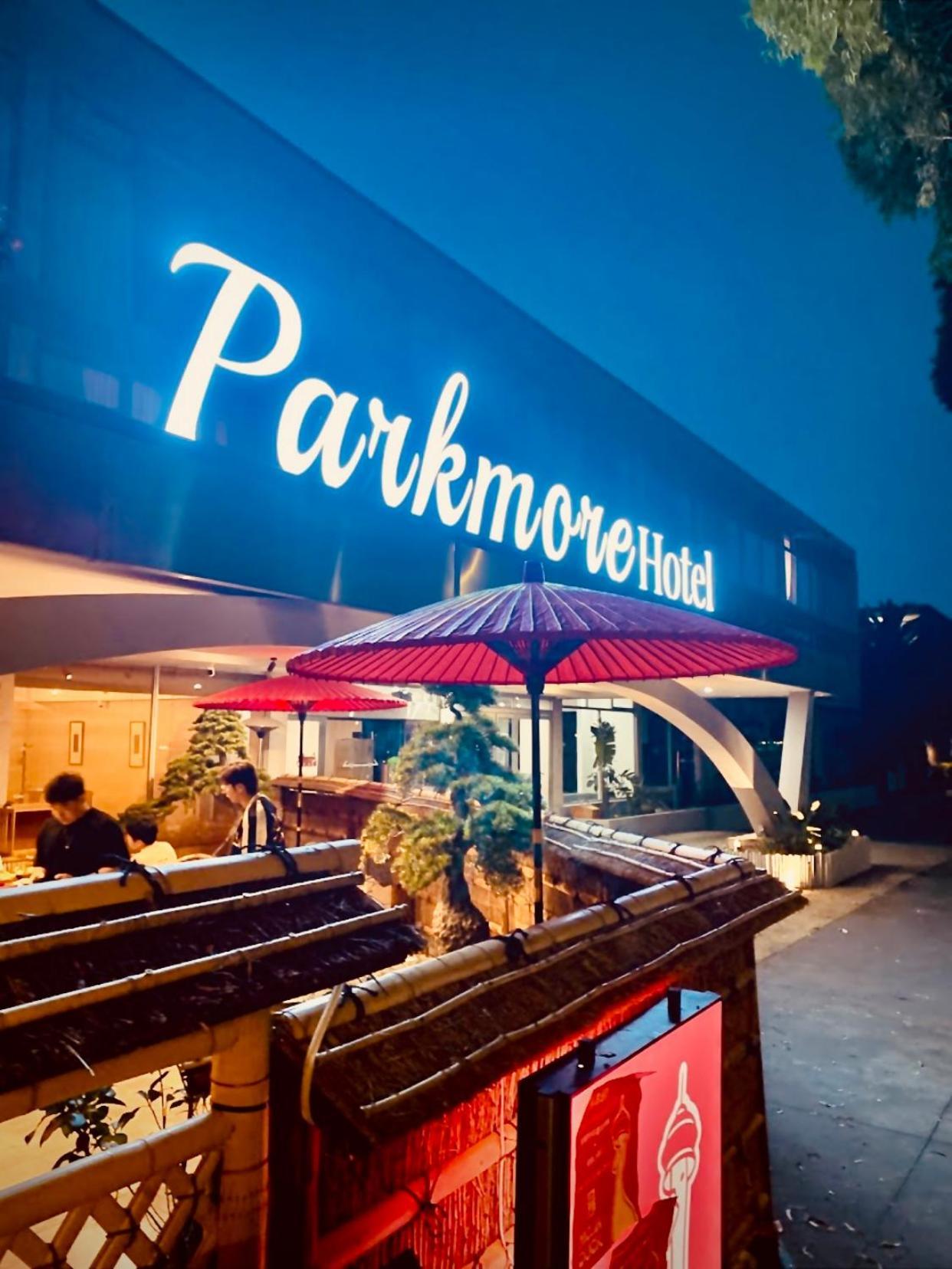 The Parkmore 4*