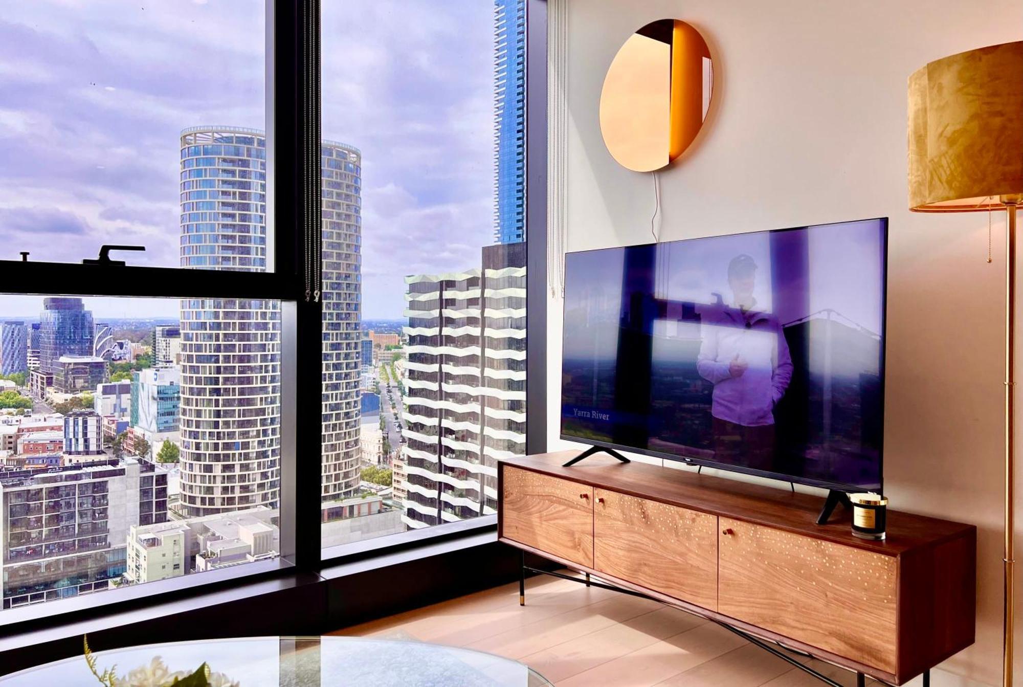 Highrise Location 2baths Melbourne