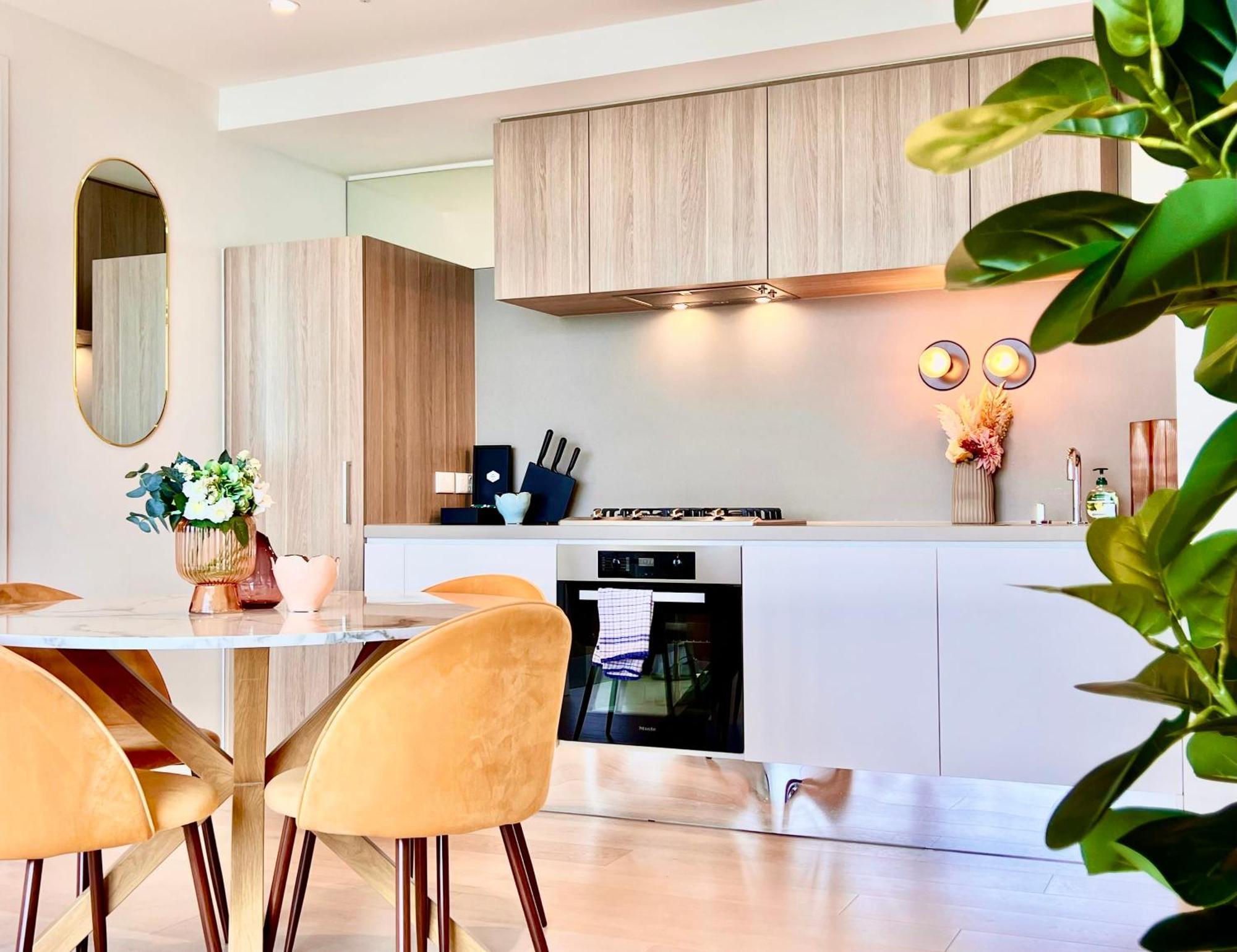 Highrise Location 2baths * Melbourne