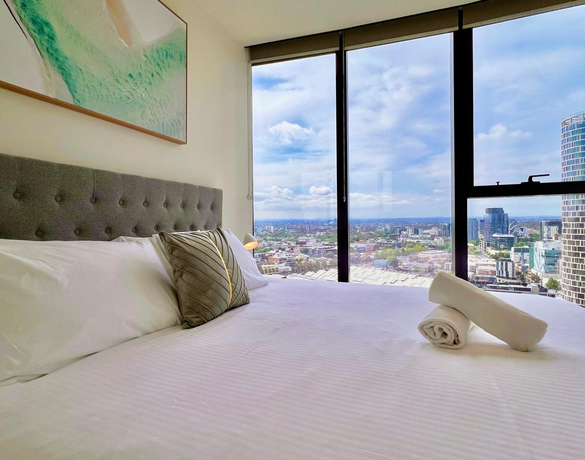 Highrise Location 2baths Apartment Melbourne