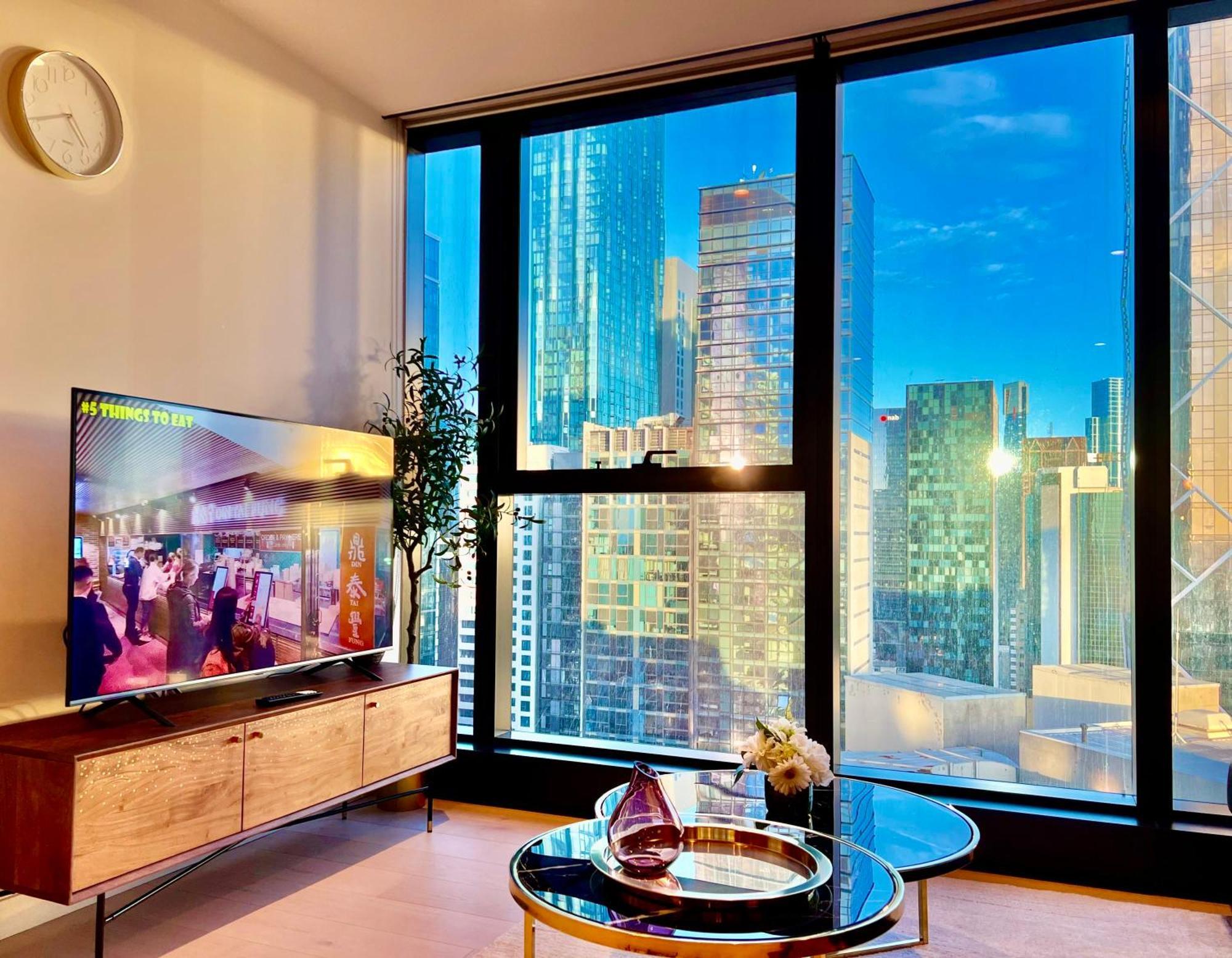 Highrise Location 2baths Apartment