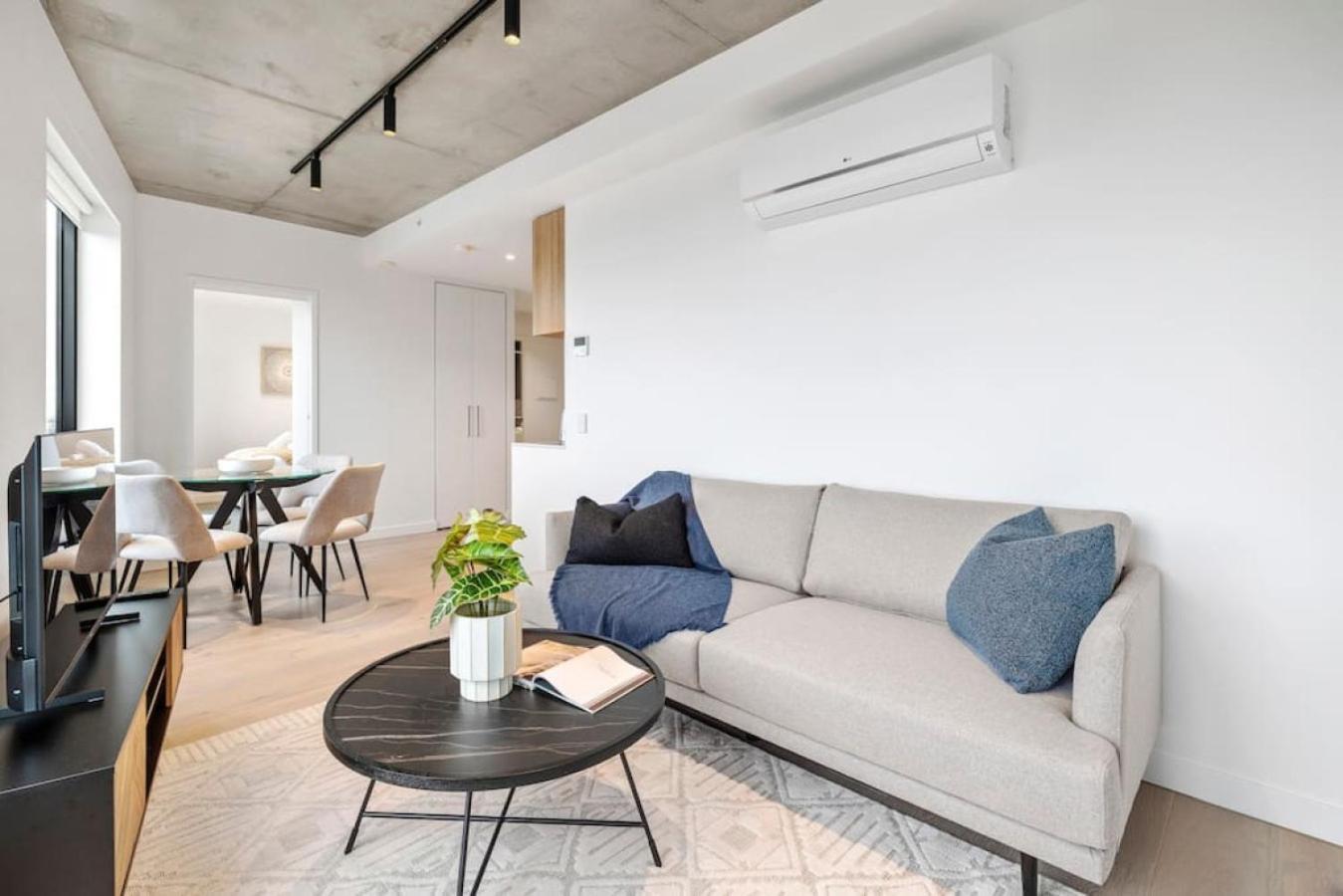 Stunning Stature Southbank 1 Bed Apartment