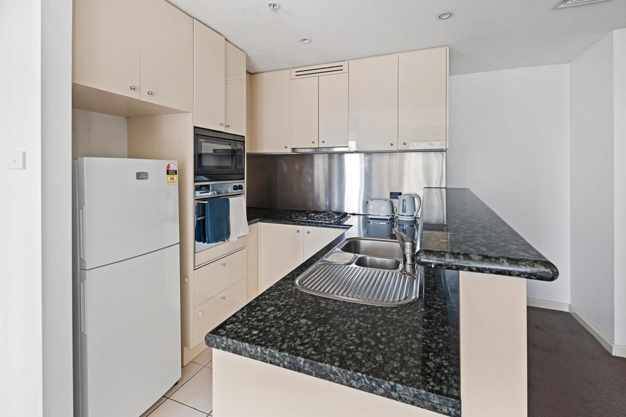 Regency Towers Apartamento