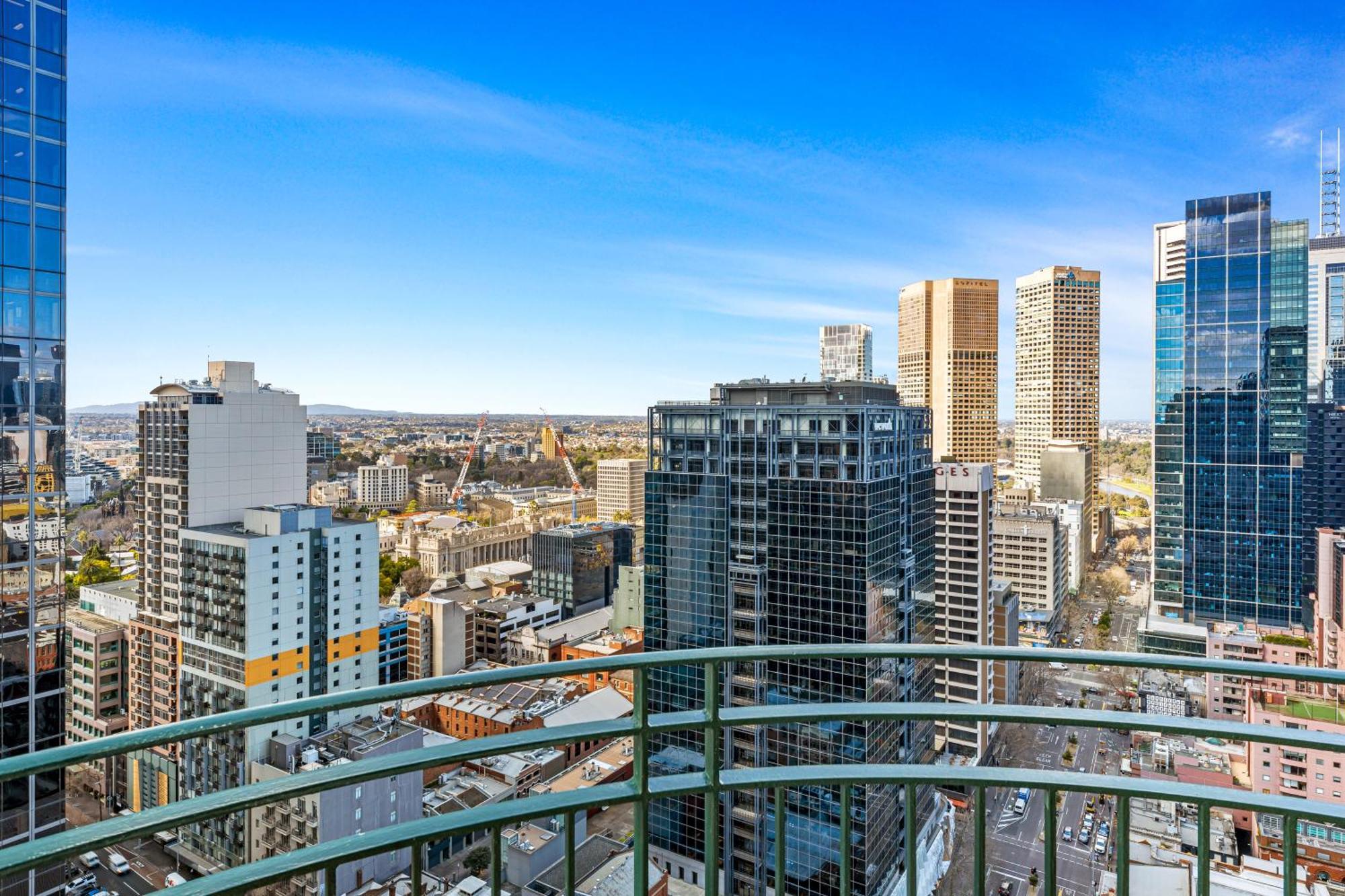 Regency Towers Apartamento