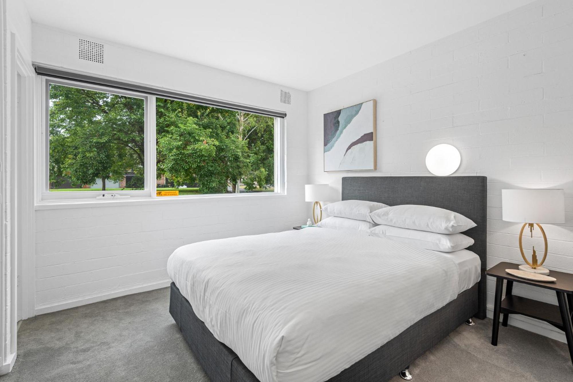 Comfy 1-bed With Courtyard Seating Apartamento Melbourne