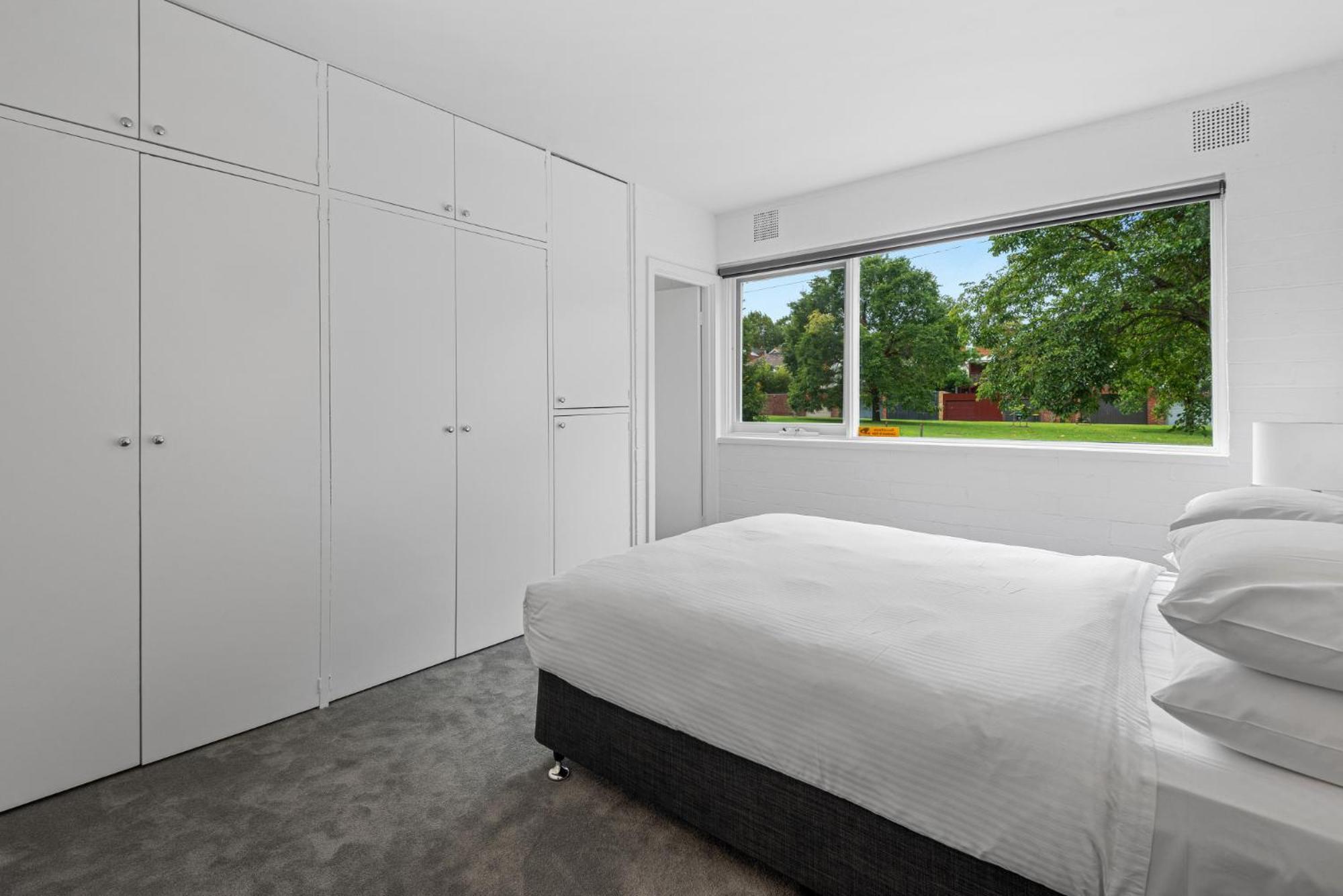 Apartamento Comfy 1-bed With Courtyard Seating