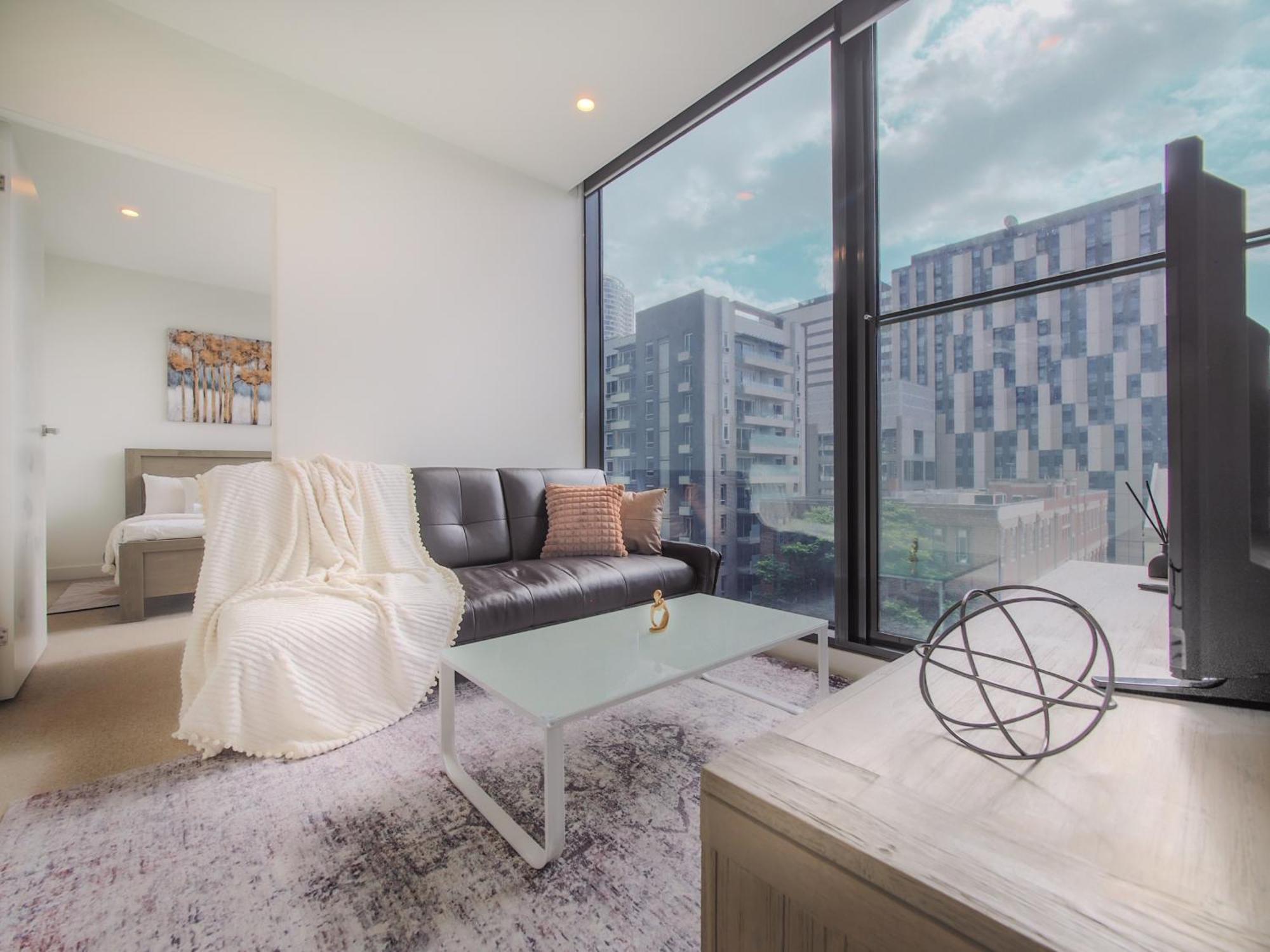 Delightful 1br On Bouverie St Close To Mel Uni *
