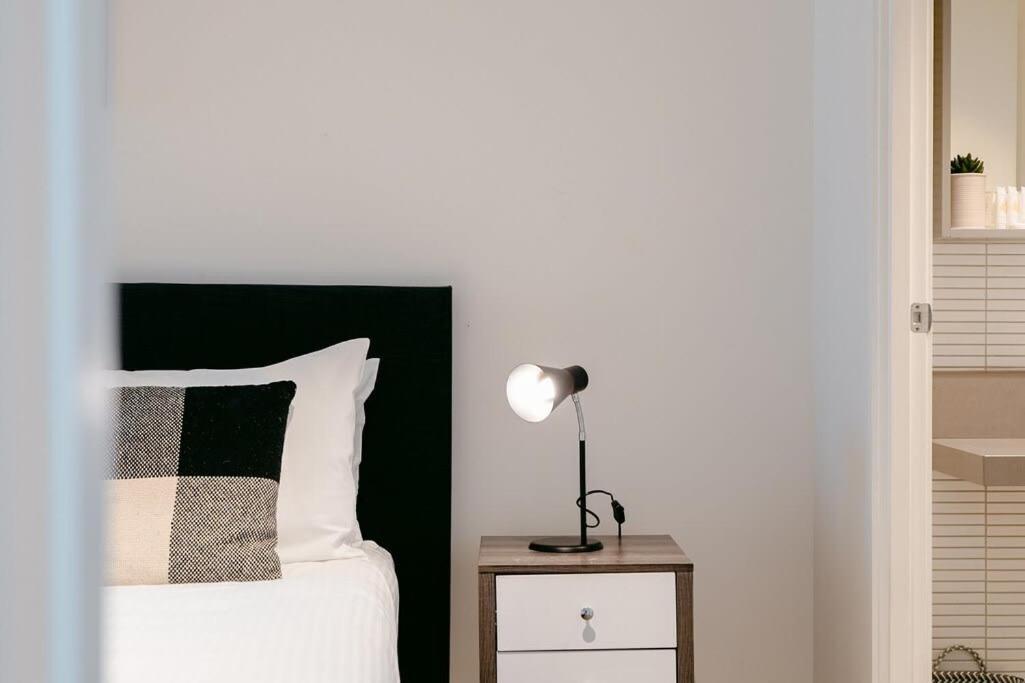 Apartment 15th Floor Near Flagstaff & Qv Market Melbourne