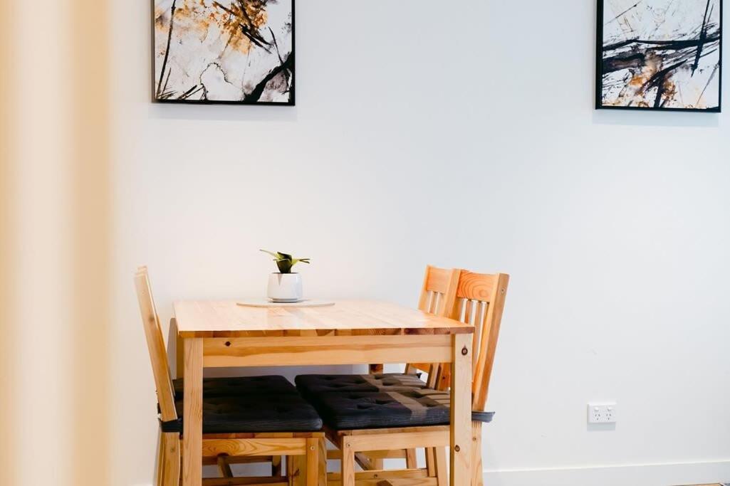 Apartment 15th Floor Near Flagstaff & Qv Market