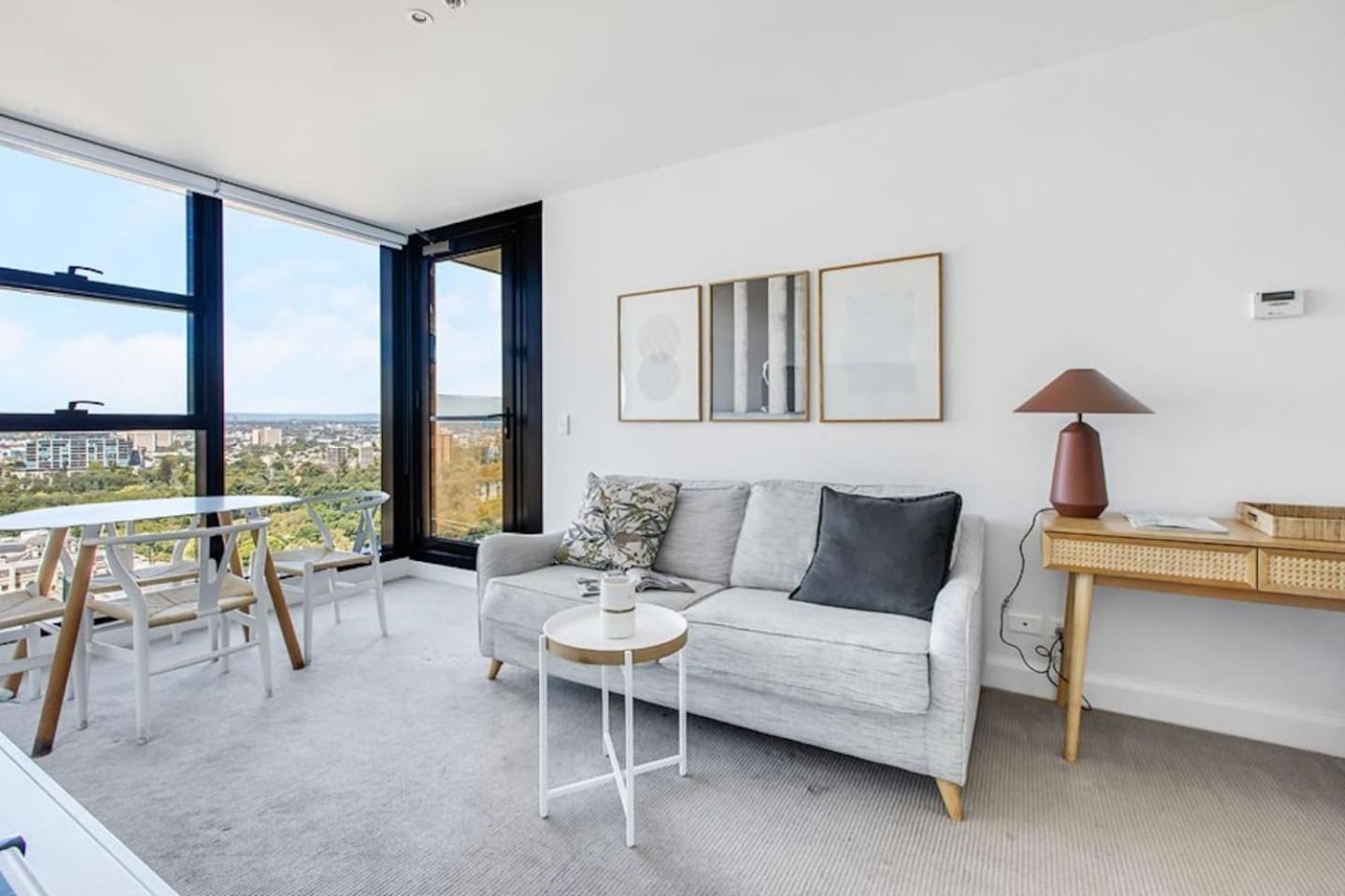 Bloom - A Cosy Haven In Melbourne's Epicentre