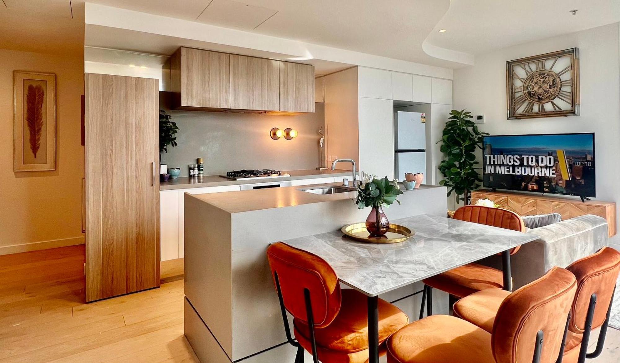Highrise Location 2baths Melbourne
