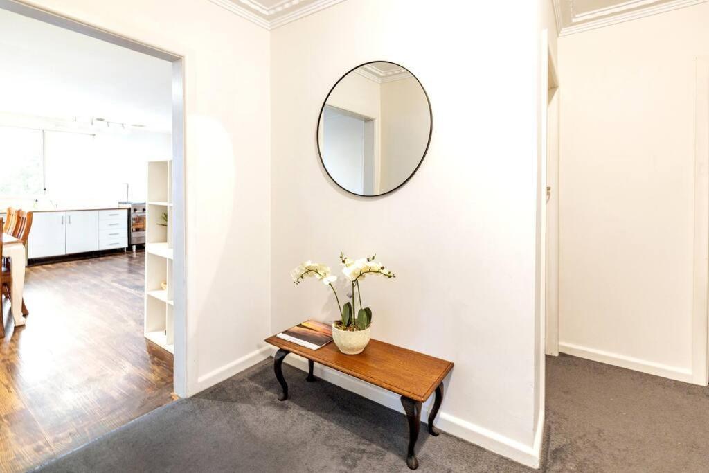 Bahay bakasyunan Charming Near Airport & Cbd Melbourne