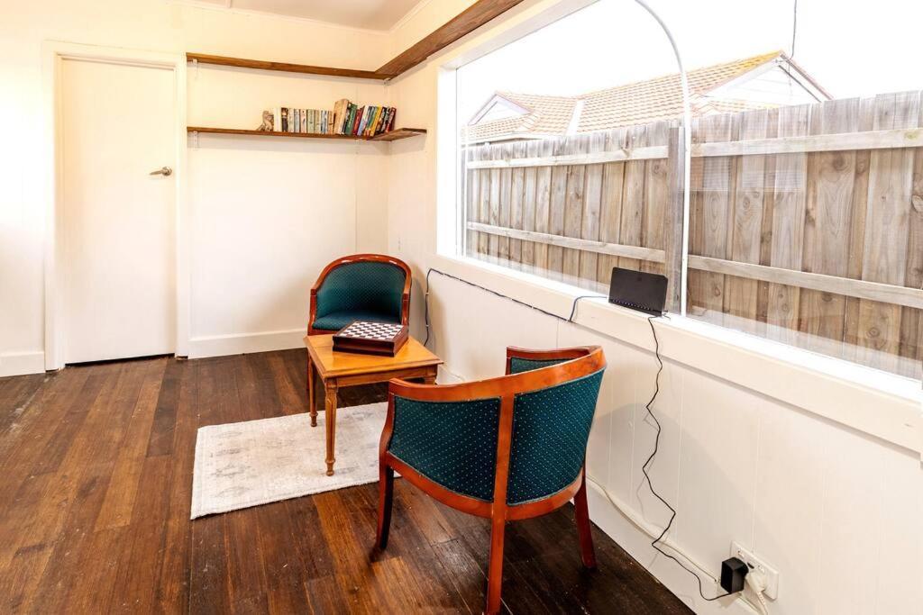 Bahay bakasyunan Charming Near Airport & Cbd
