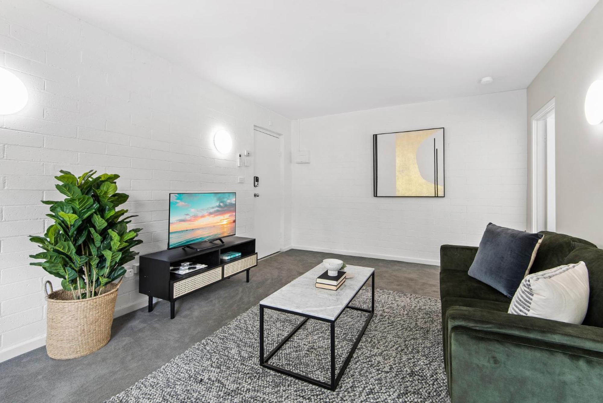 Chic 1-bed Across From Royal Park * Melbourne