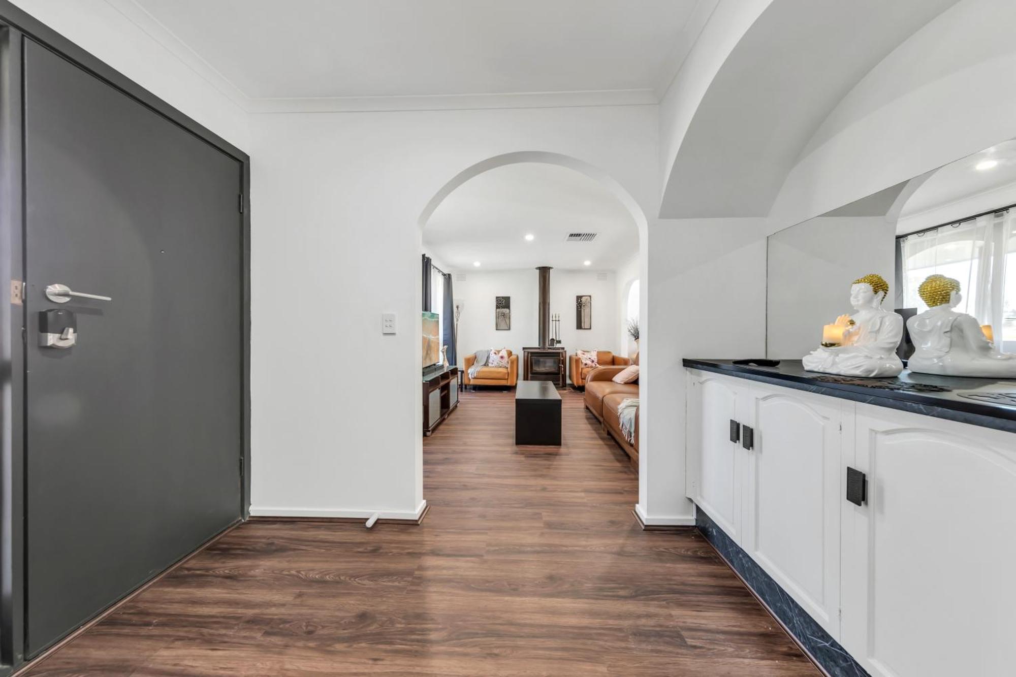 Airport Pet Friendly Villa *