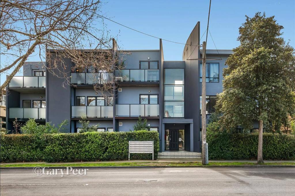 Cozy Apartment- Tranquil Haven In St Kilda's Heart Apartamento