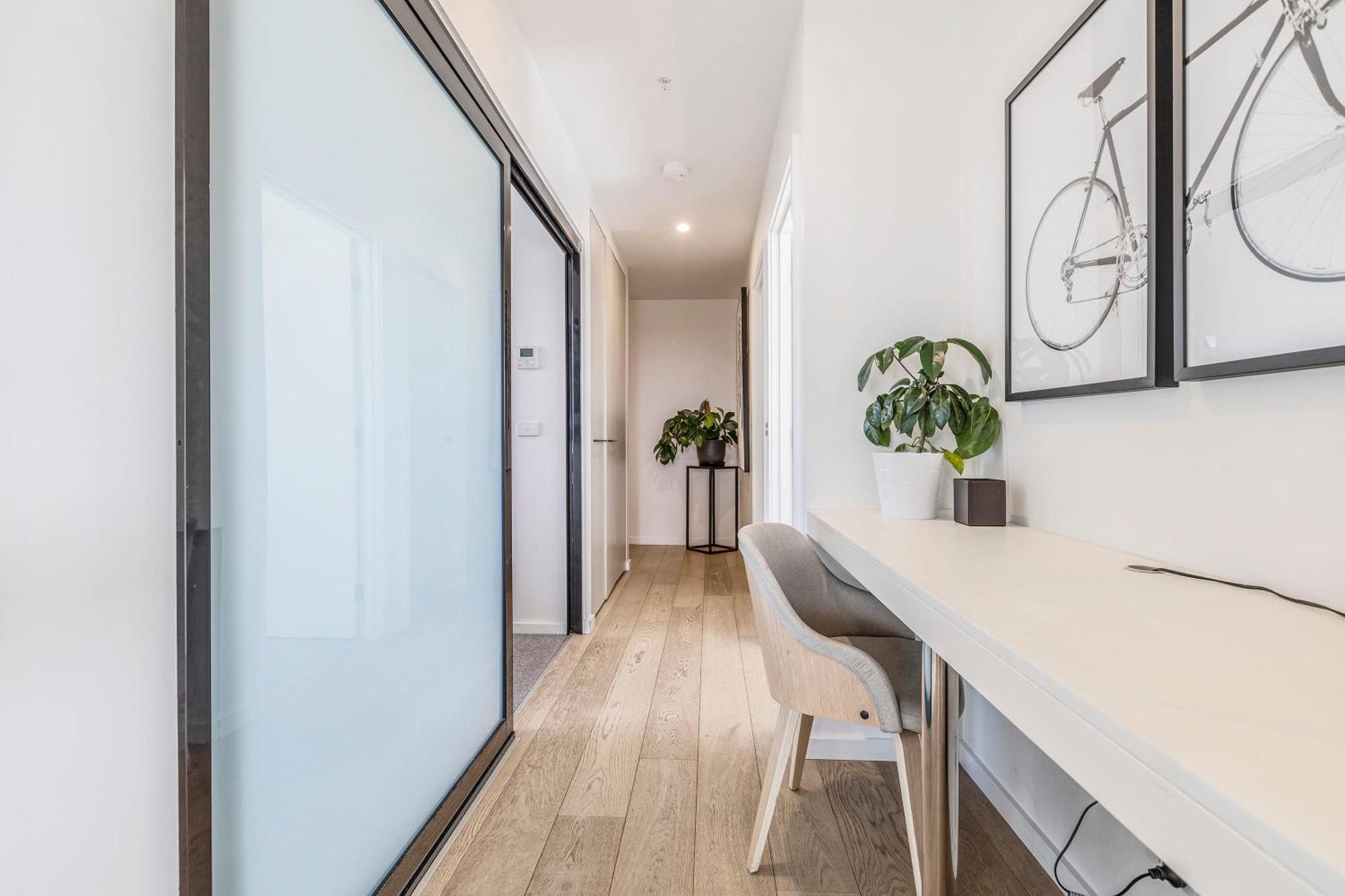 Vaquay Embassy In Abbotsford Holiday home *
