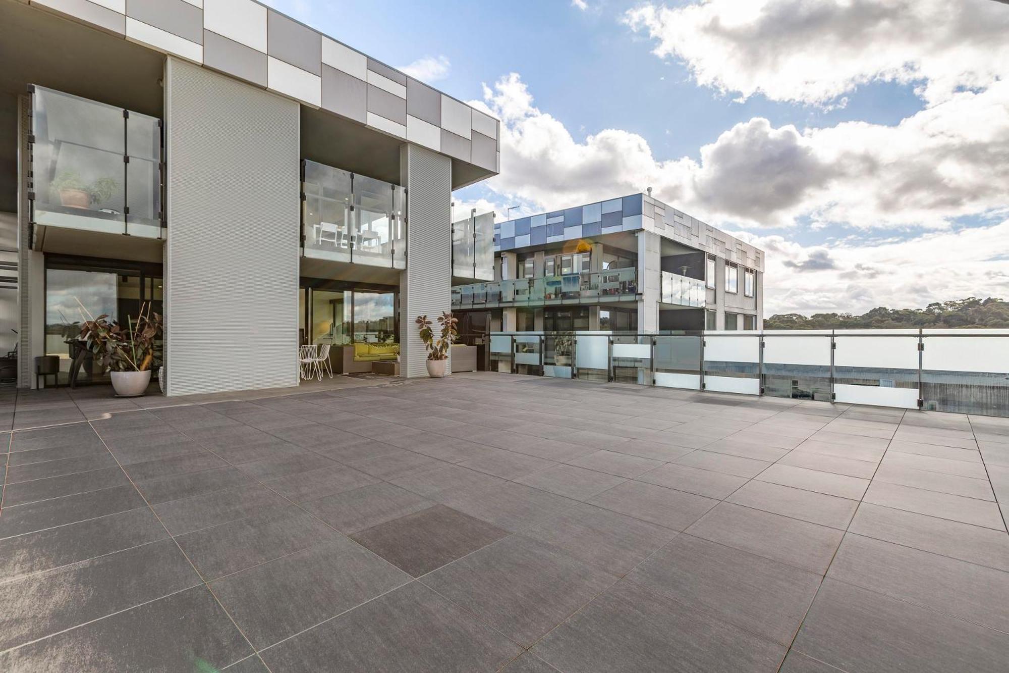 Vaquay Embassy In Abbotsford Holiday home