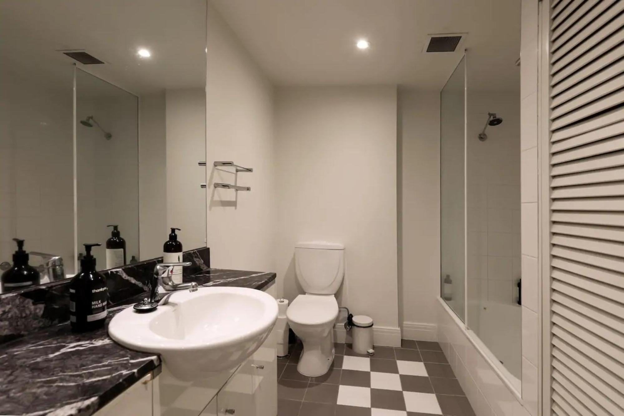 Apartment Cozy 1 Bedroom With Pool And Gym