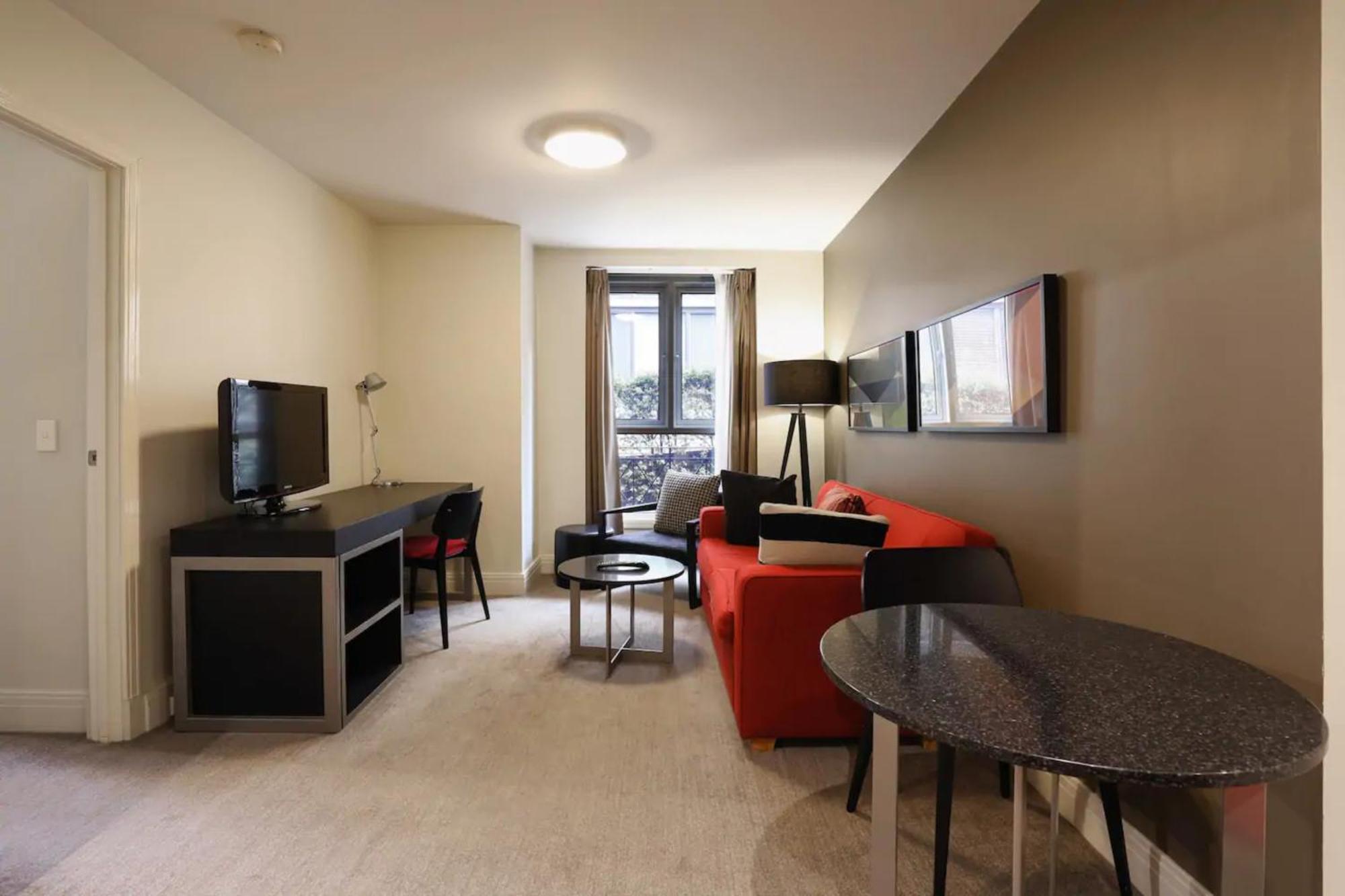 Cozy 1 Bedroom With Pool And Gym *