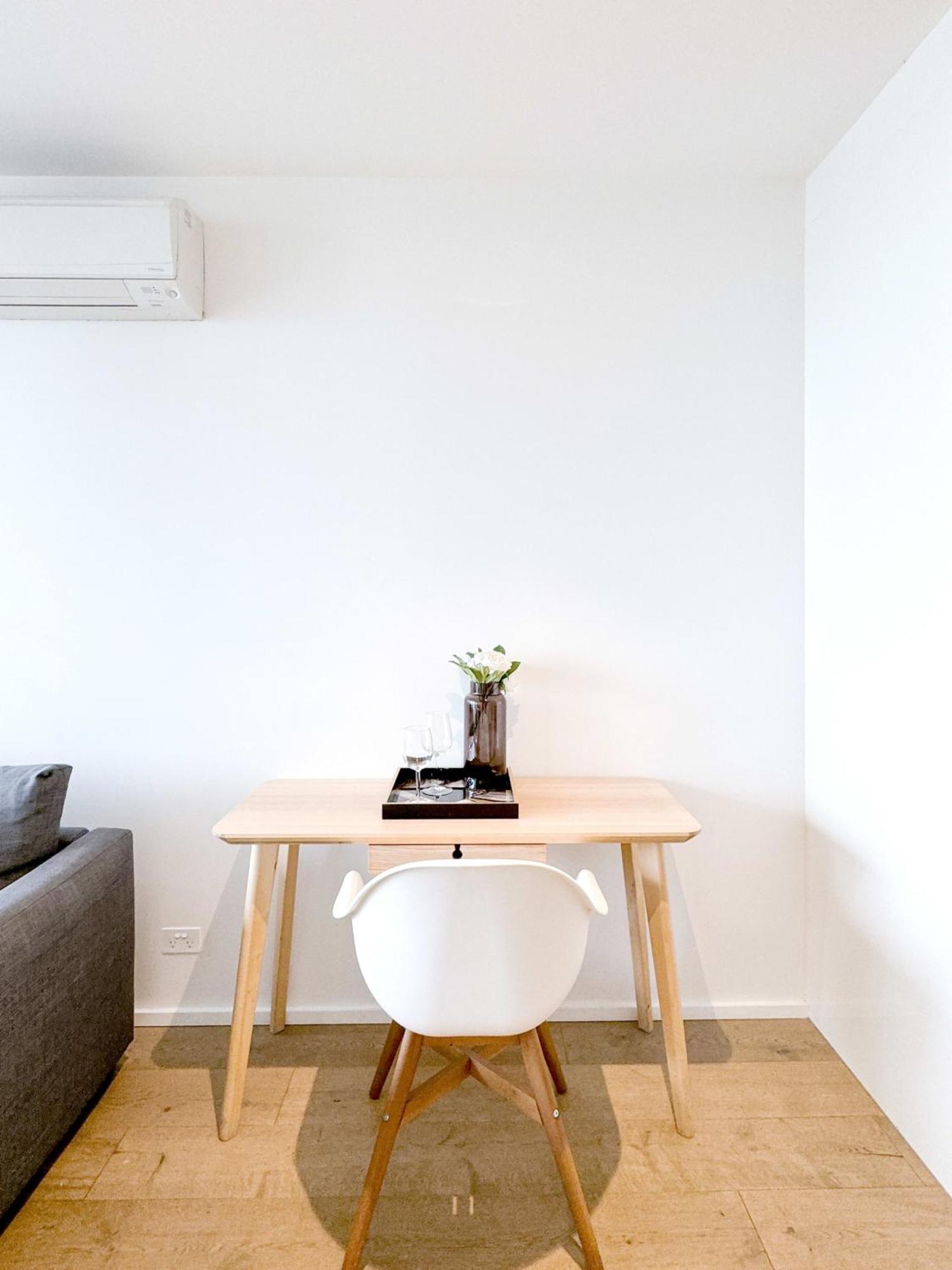 Apartment Brilliant Victoria Harbour Waterfront *