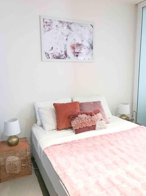 Apartment Elegant And Well-appointed Near Attractions In The Cbd Melbourne