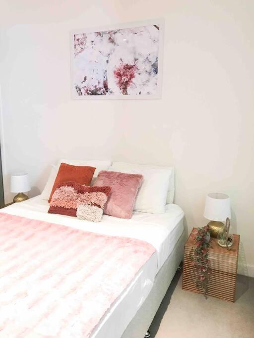 Elegant And Well-appointed Near Attractions In The Cbd Apartment Melbourne