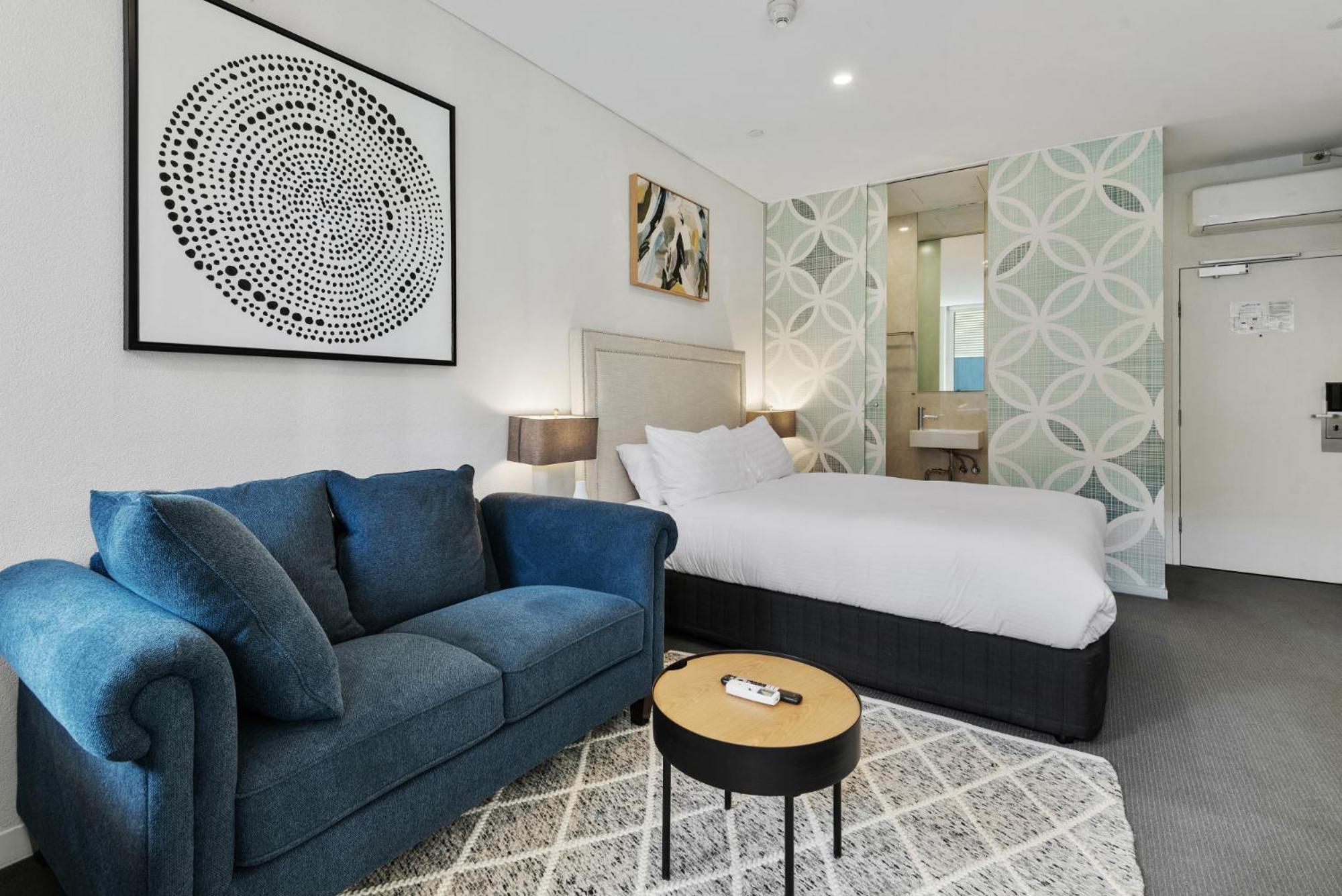 Cozy 1-bed In The Heart Of Apartment *
