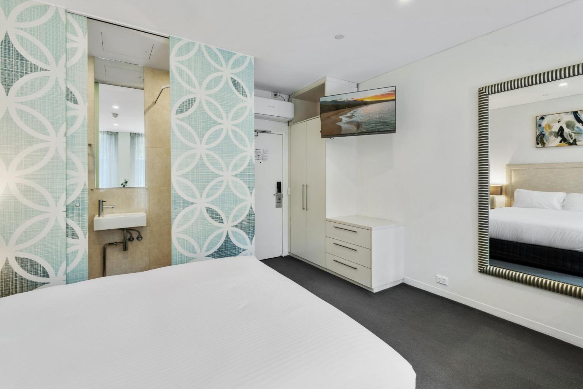Apartment Cozy 1-bed In The Heart Of *