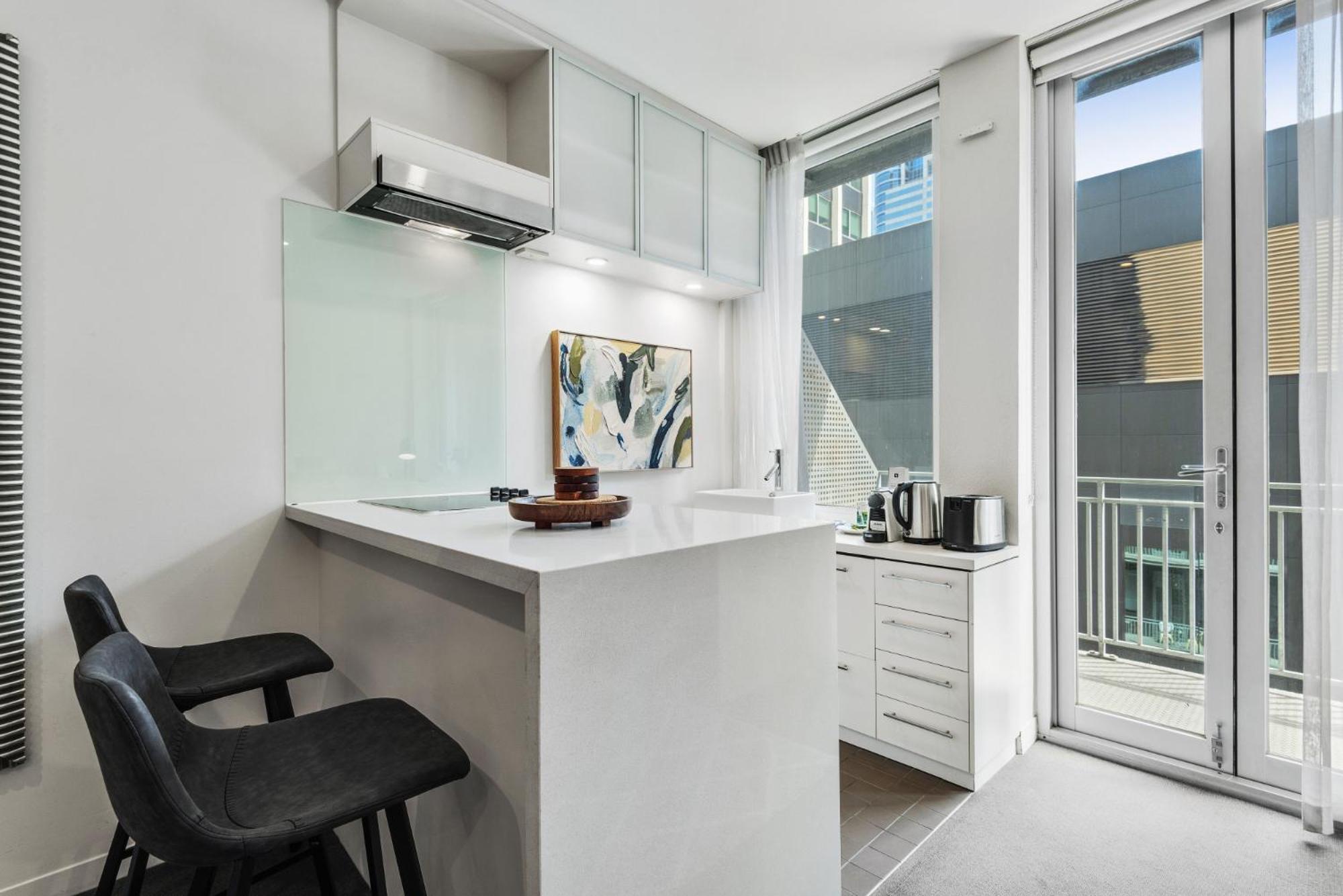 Cozy 1-bed In The Heart Of Apartment *