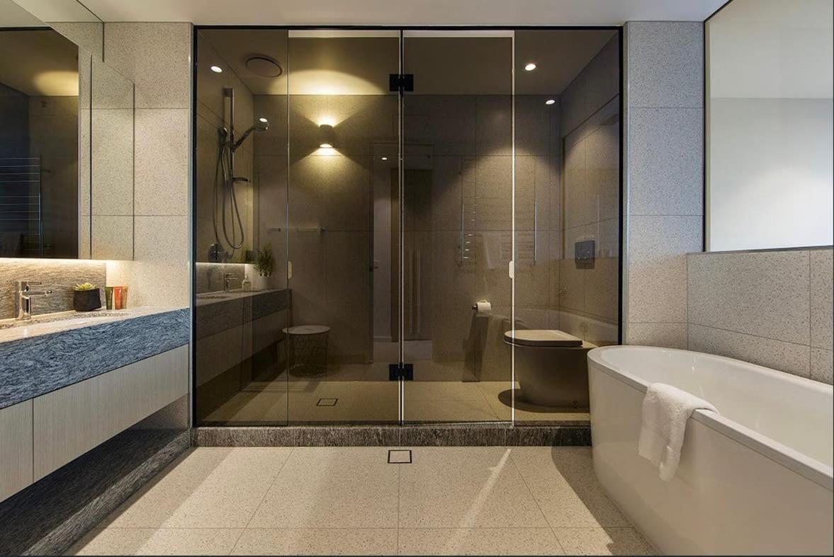Spectacular 3-bedroom Penthouse With Private Lift On St Kilda Rd