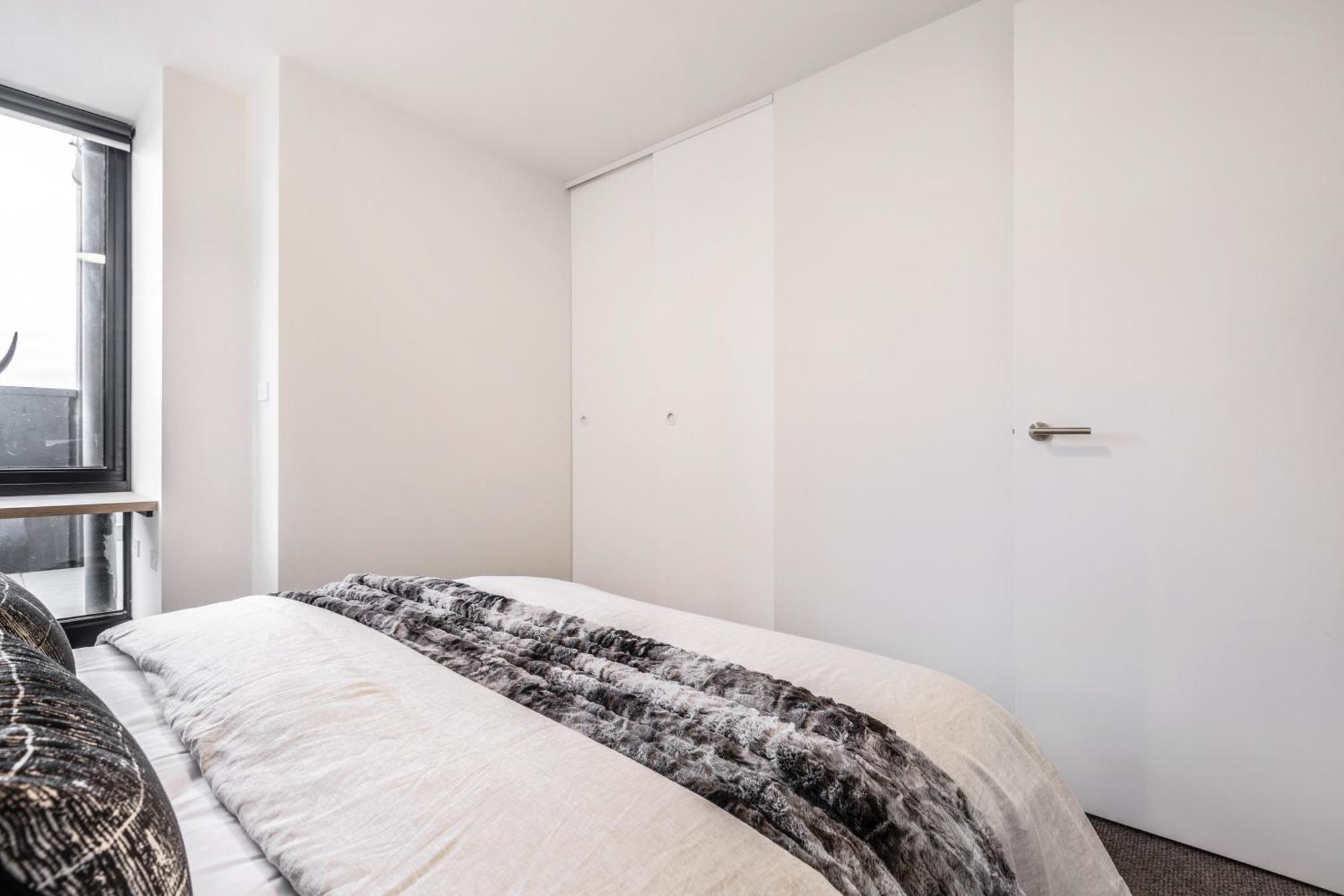 Apartment Suave In Trendy Prahransteps To Greville St *
