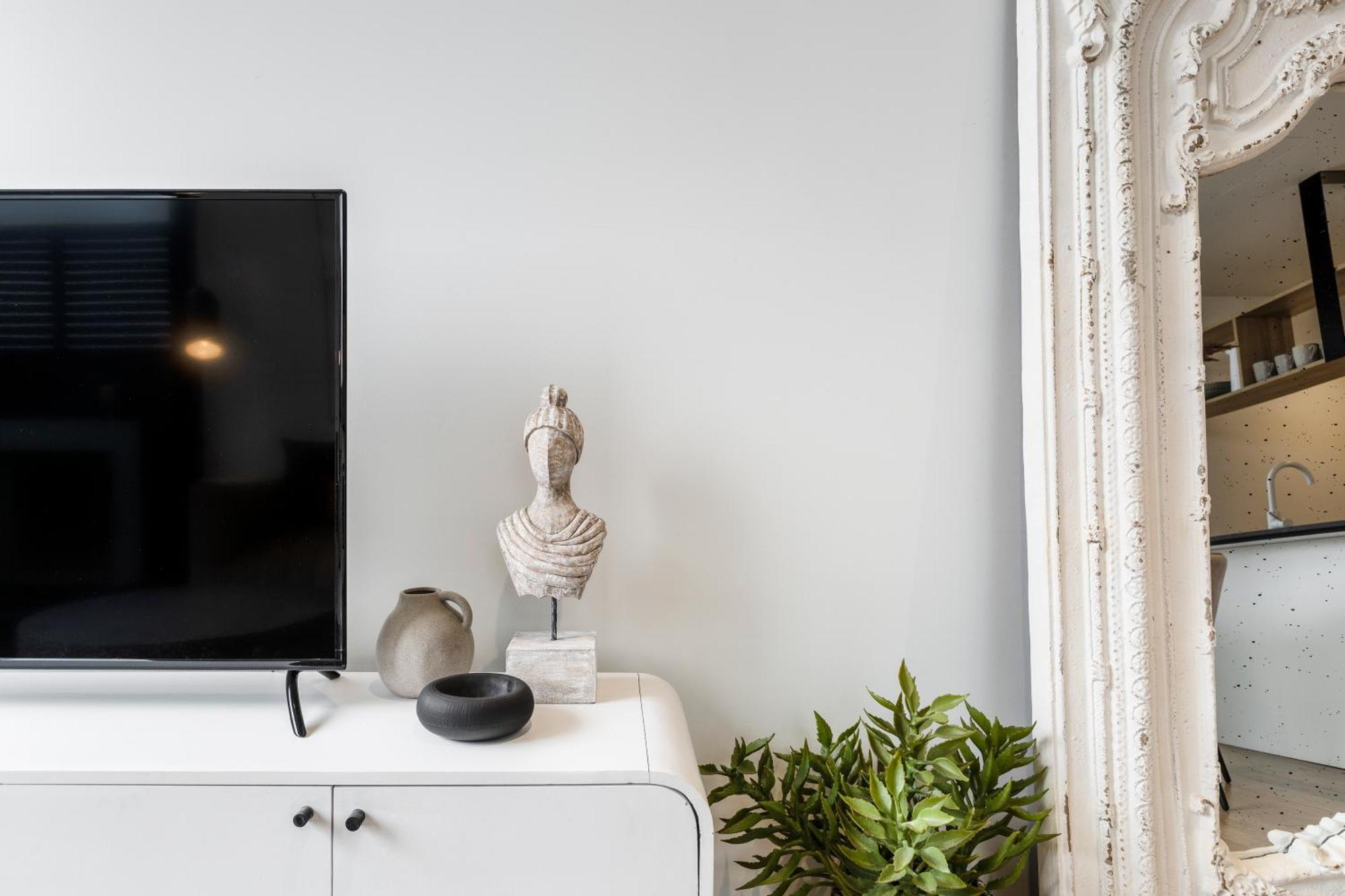 Apartment Suave In Trendy Prahransteps To Greville St *