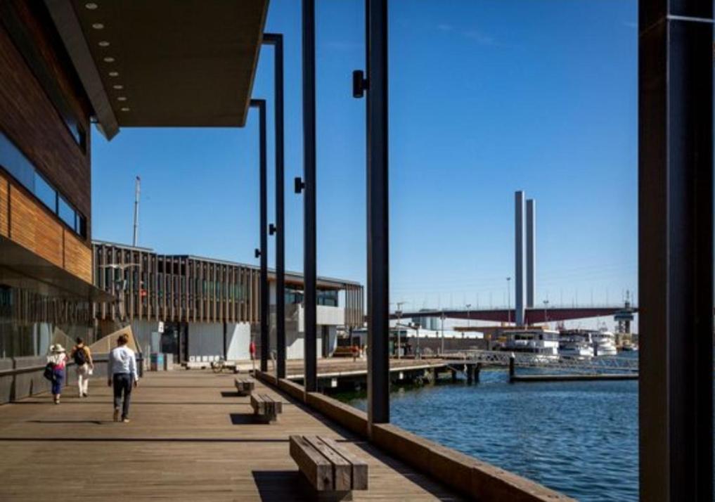 Apartment One Bedroom In Docklands Melbourne