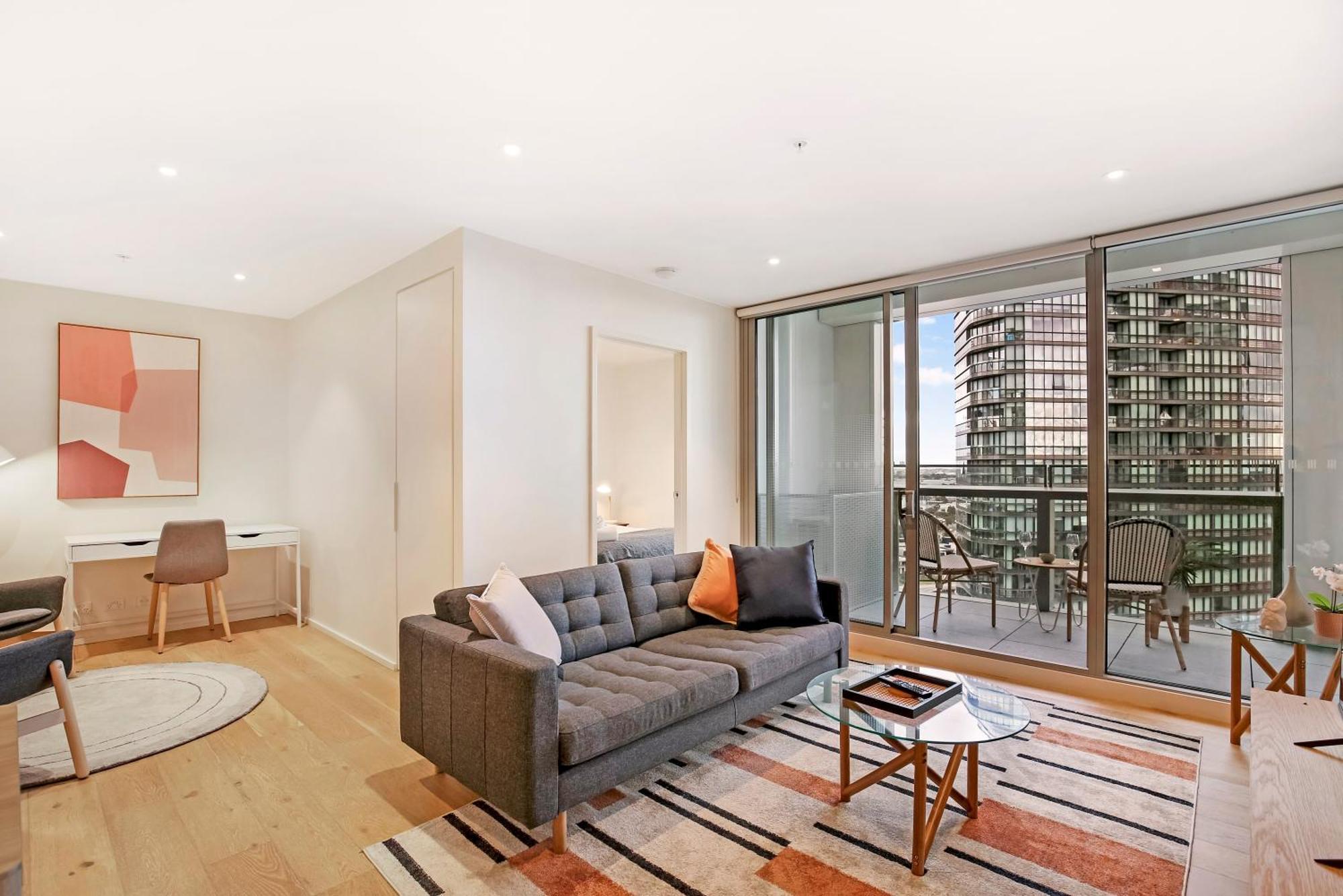 Apartment Astra Docklands *