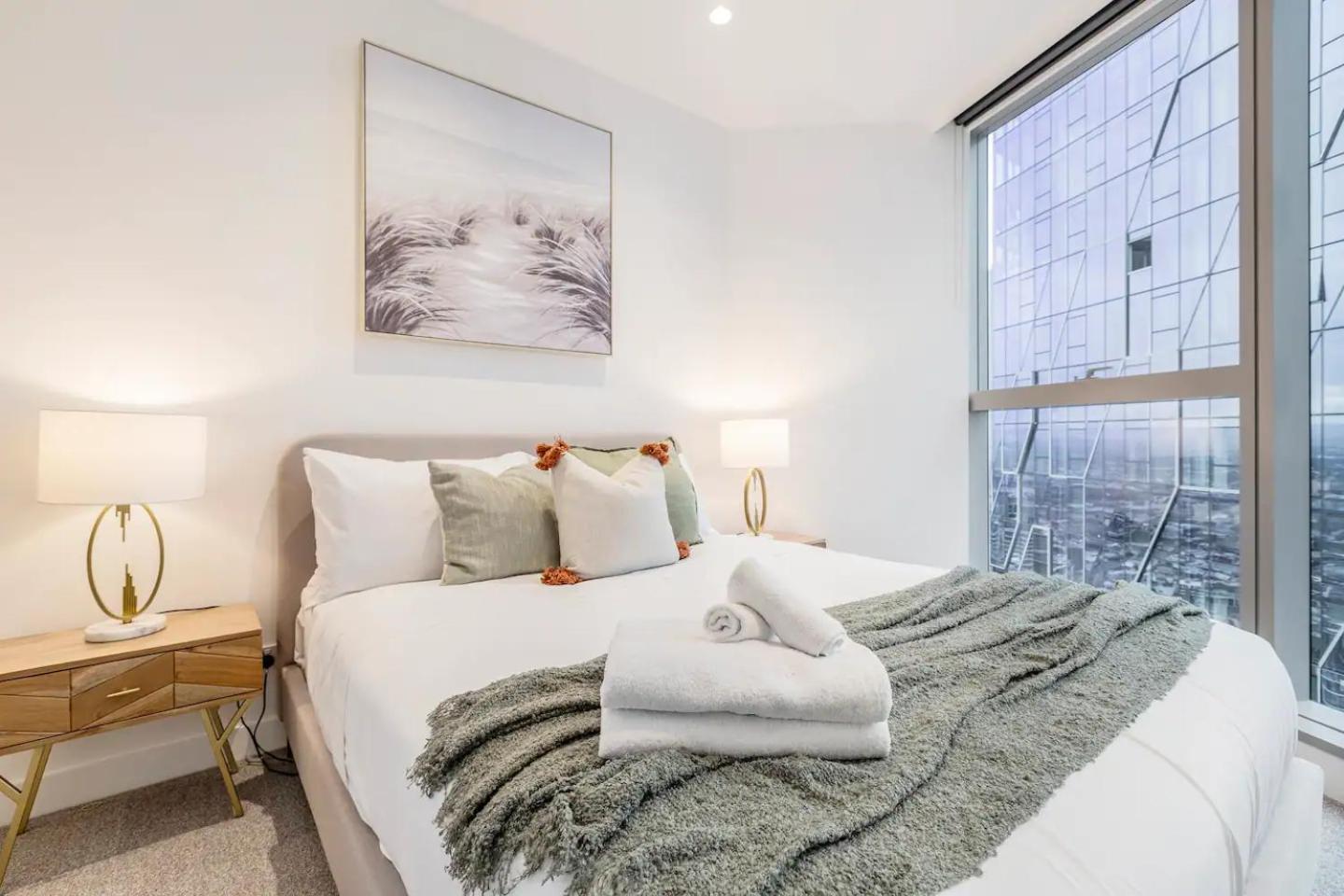 Apartment Vibrant & Lively With Stunning Views Melbourne