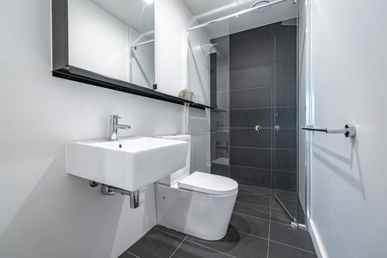 Apartment St Kilda 2br2ba Balcony Viewworkstation Park *