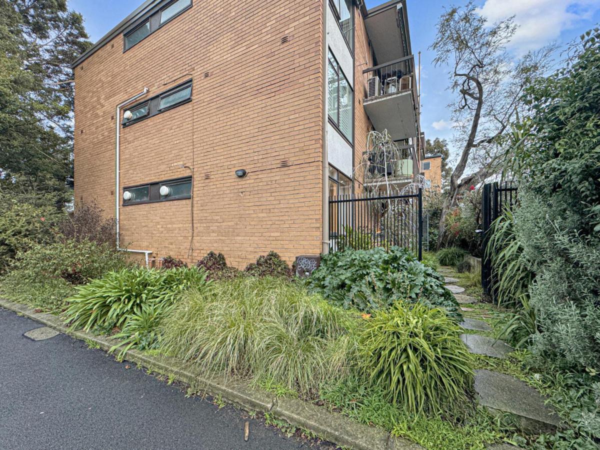 Garden Oasis In The Heart Of Fitzroy Apartment *