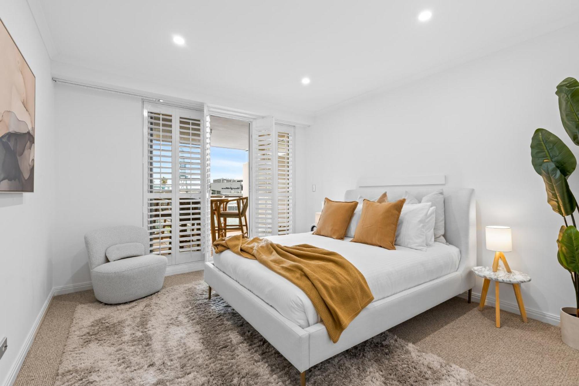 Apartment Scenic Beachside 3-bedroom With Water Views