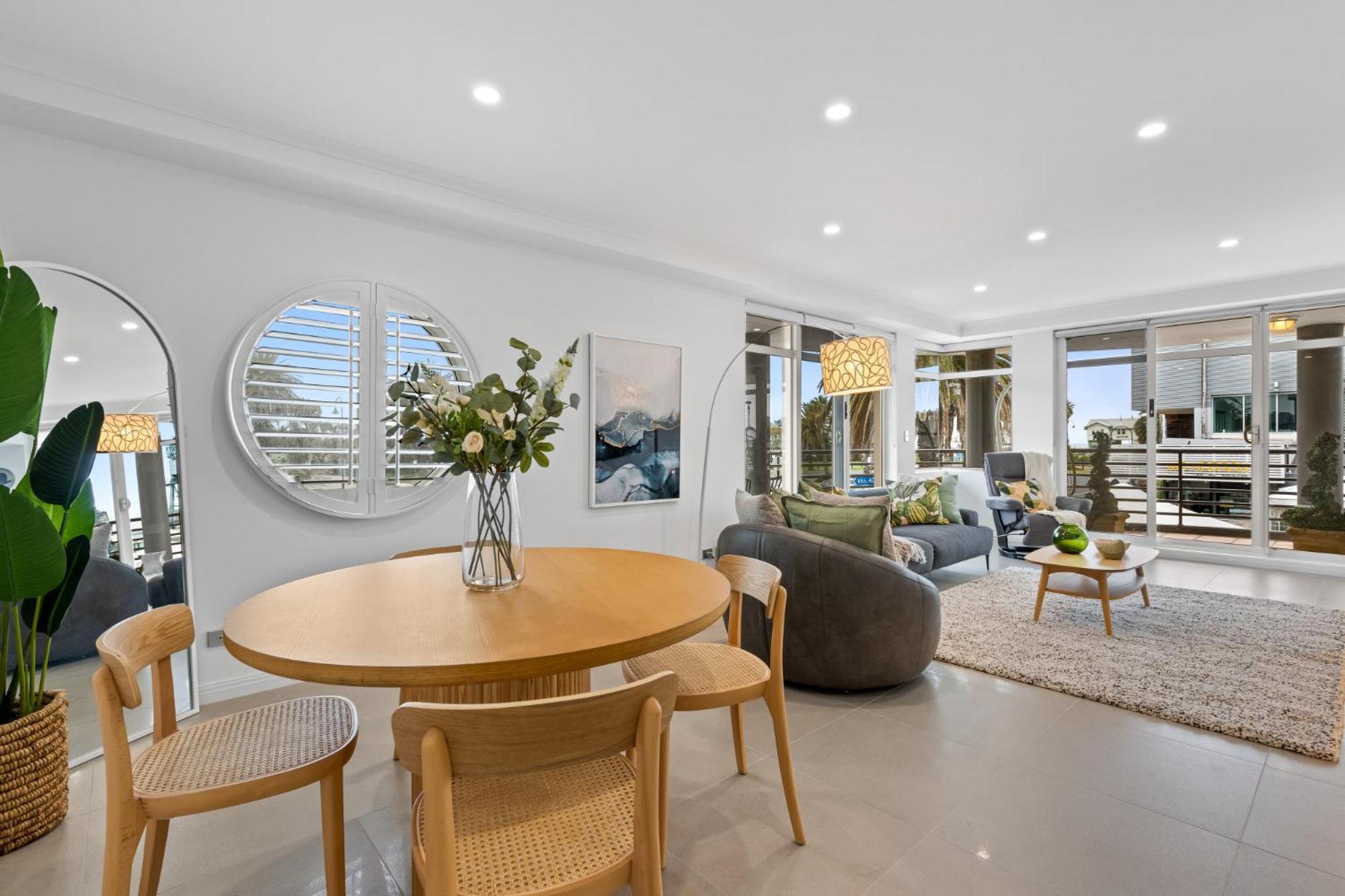 Scenic Beachside 3-bedroom With Water Views Apartment