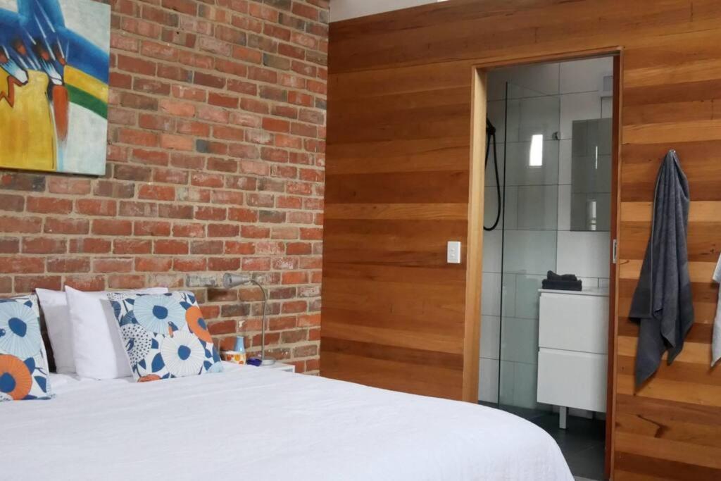 Funky Port Melb Warehouse Meets Ny Loft Oz Style *