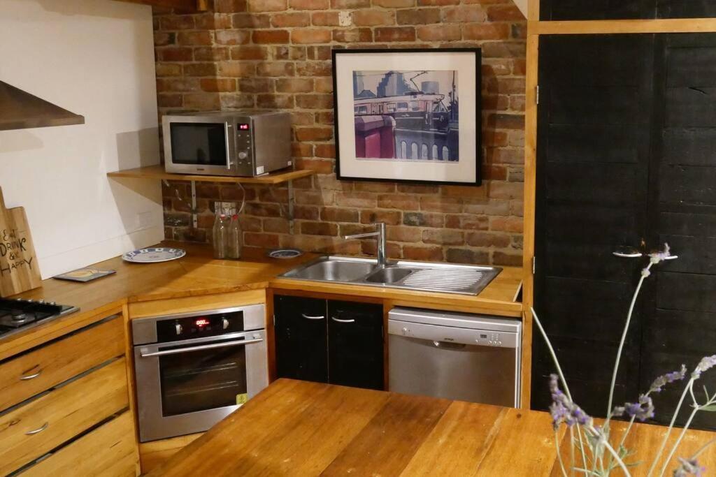 Funky Port Melb Warehouse Meets Ny Loft Oz Style *