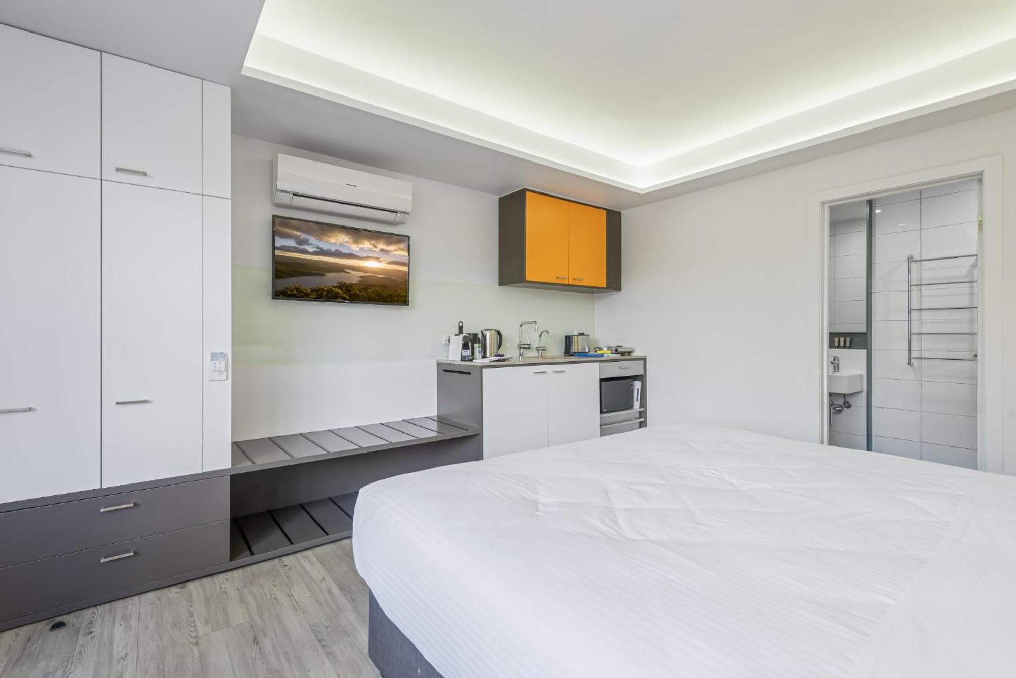 Pristine St Kilda In Great Location Melbourne