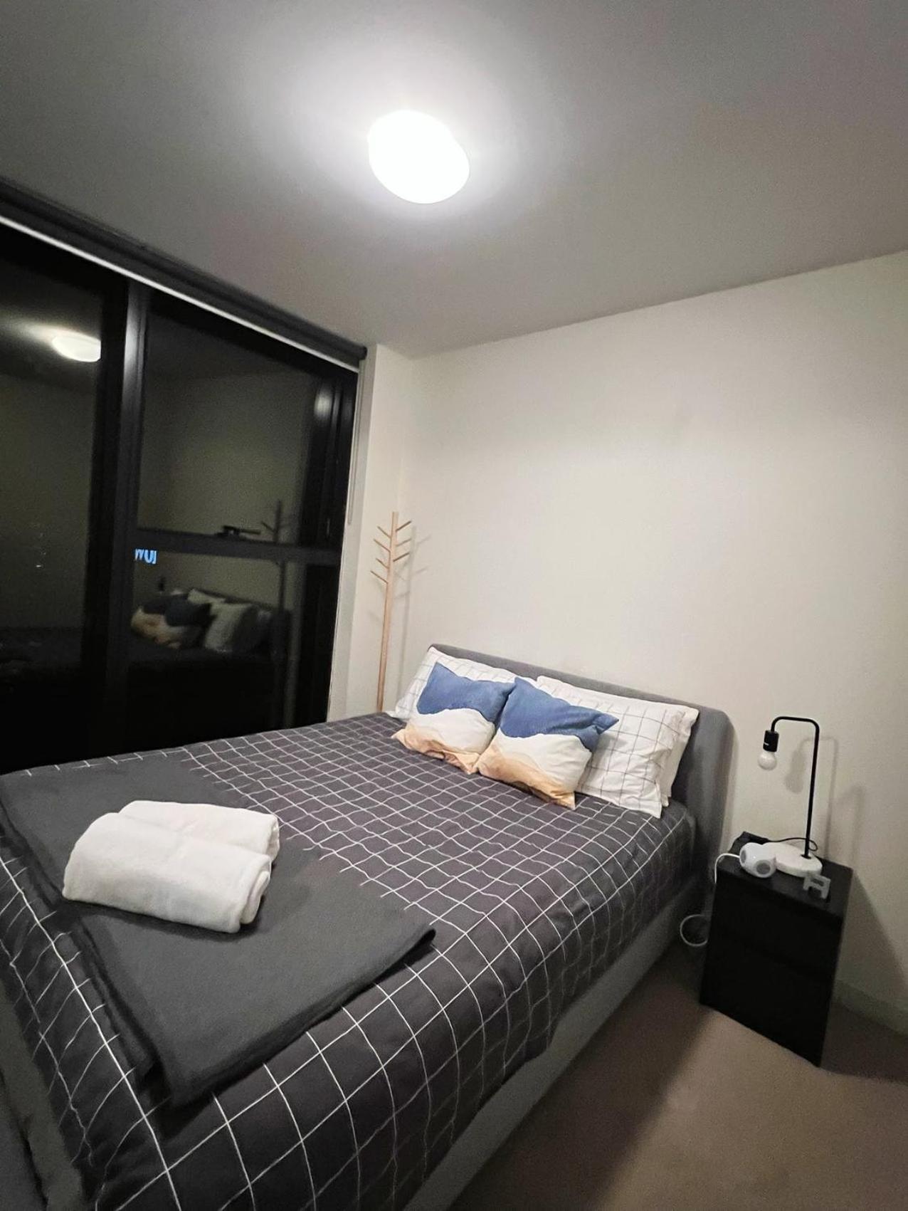 Collins St 568 City 1b1b Quick Apartment